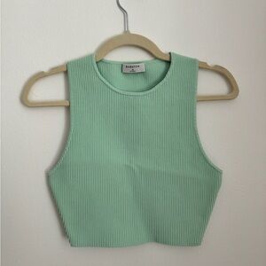 Aritzia Babaton Subtle Mint Sculpt Knit Racer Cropped Tank Top Size Medium